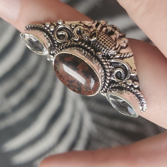 New Mahogany Obsidian & White Topaz 925 Silver Carved Elephant Statement Ring. - Picture 10 of 12
